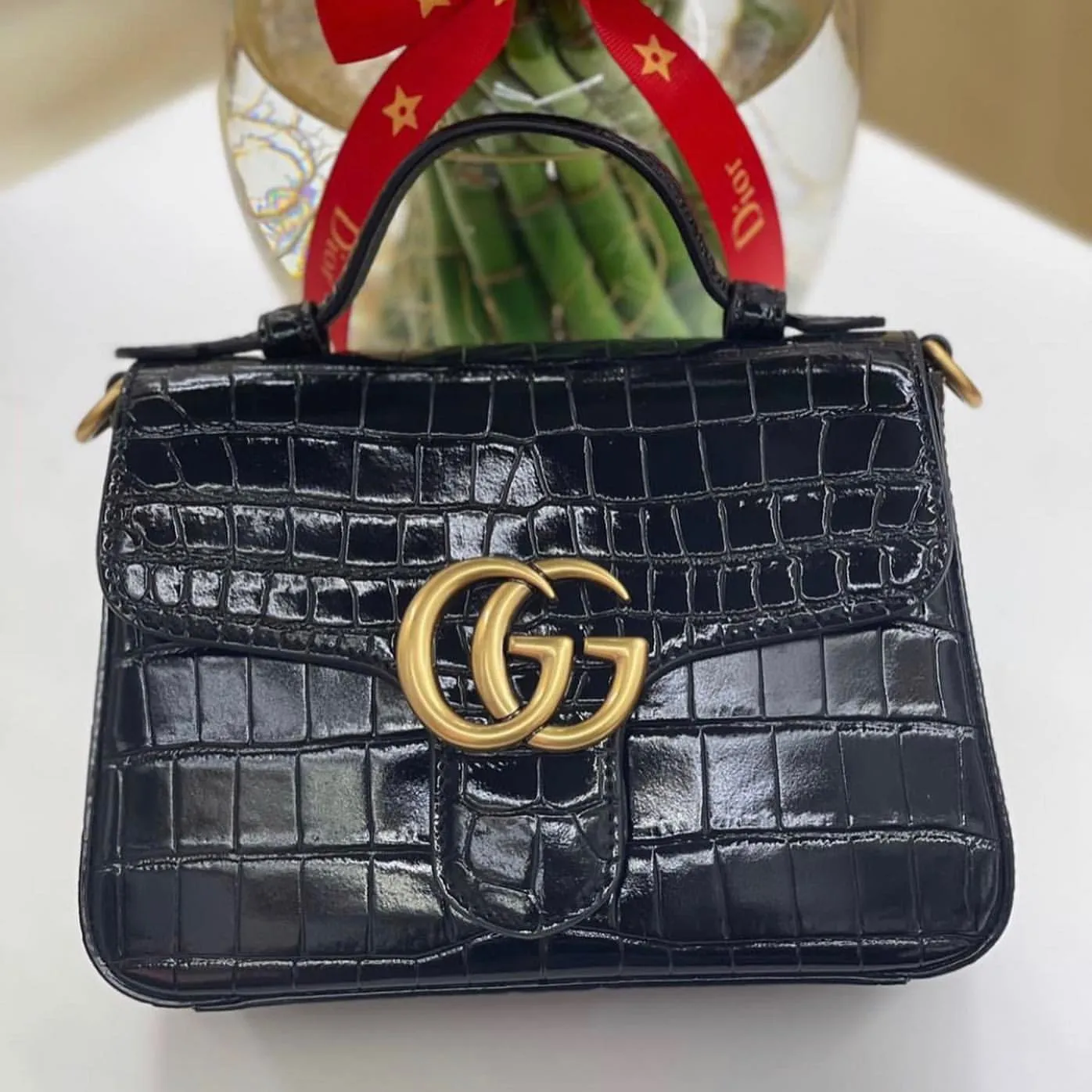 Luxury Purses - GUC - 6401