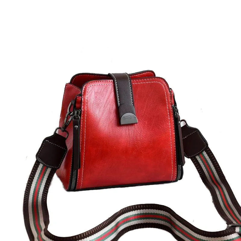 Retro Fashion Ladies' Leather Stitching Shoulder Bags